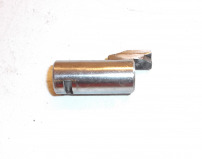 Beg. tändstiftsmutter CG/63